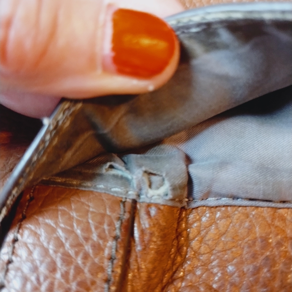 Fossil Brown Leather Crossbody Pebble Bag - Picture 9 of 16